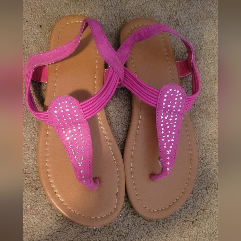 Size 1 pink sandals
